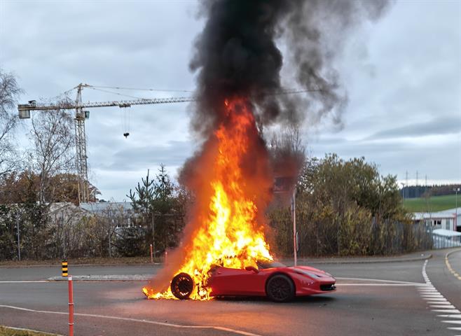 Fahrzeugbrand, Brüttenerstrasse, Lindau